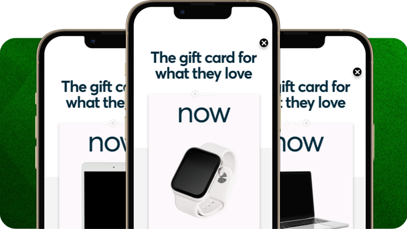 Drei Smartphones nebeneinander mit Sugarlemon-Werbung und verschiedenen Produktbildern, darunter eine weiße Smartwatch, vor einem grün gestreiften Hintergrund.