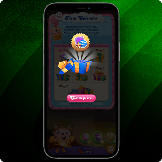 Smartphone mit einem Candy-Spiel und einem Belohnungsbildschirm mit Geschenkbox, goldenem Abzeichen und pinkfarbenem „Claim prize“-Button vor einem grün gestreiften Hintergrund.